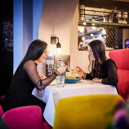 호텔 & Restaurant Herzstueck 발트키르헨