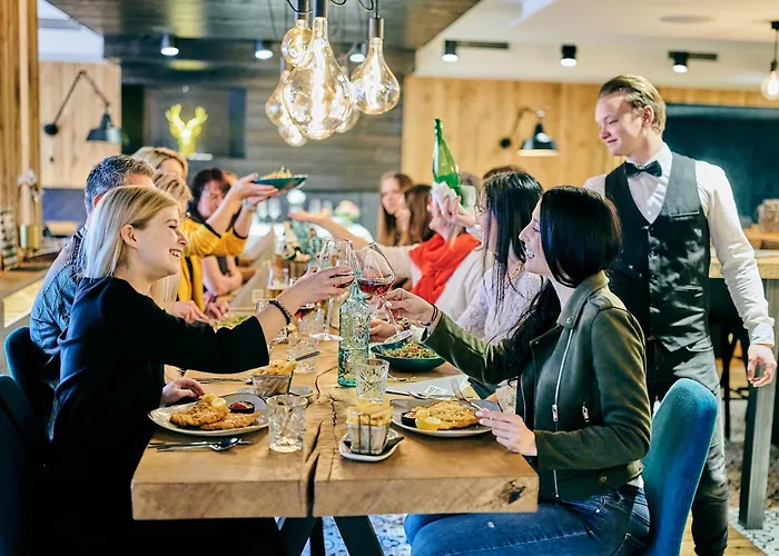 & Restaurant Herzstueck فندق