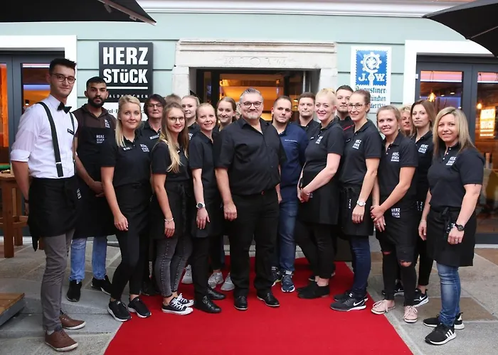 מלון & Restaurant Herzstueck 4*